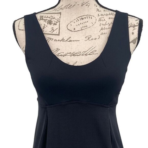 Lululemon Run: Tame Me Tank Black Size 6 - Picture 5 of 10